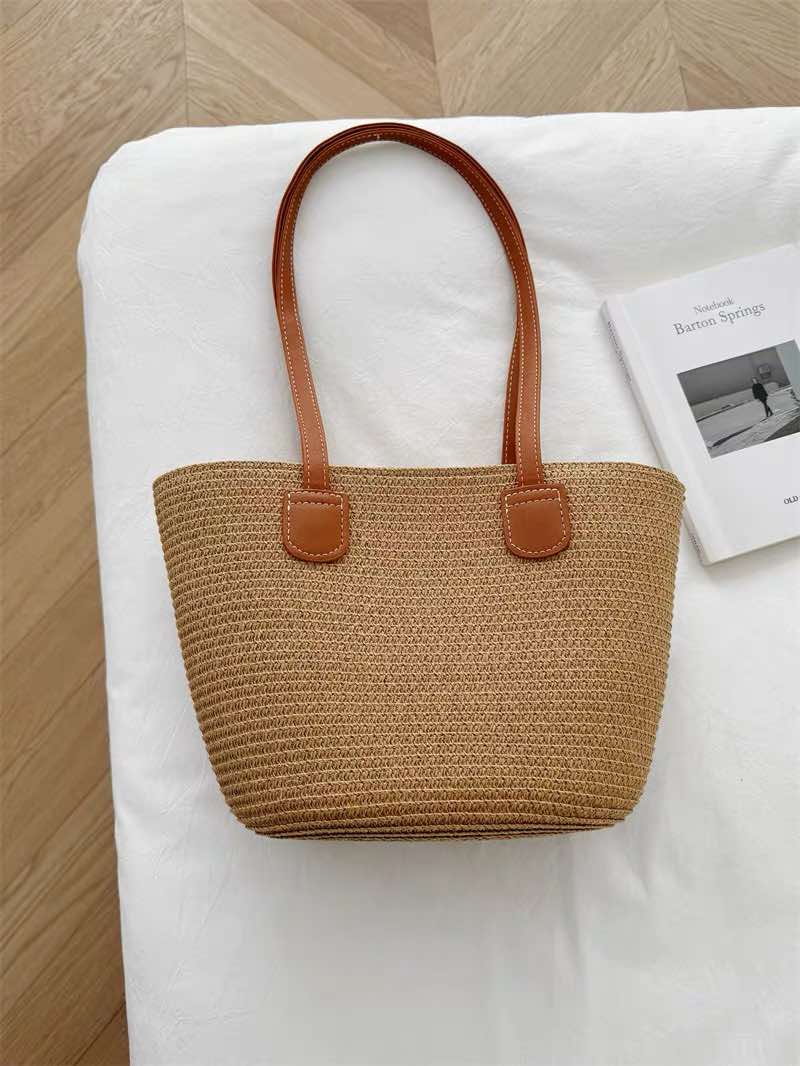 Seasonal woven bag