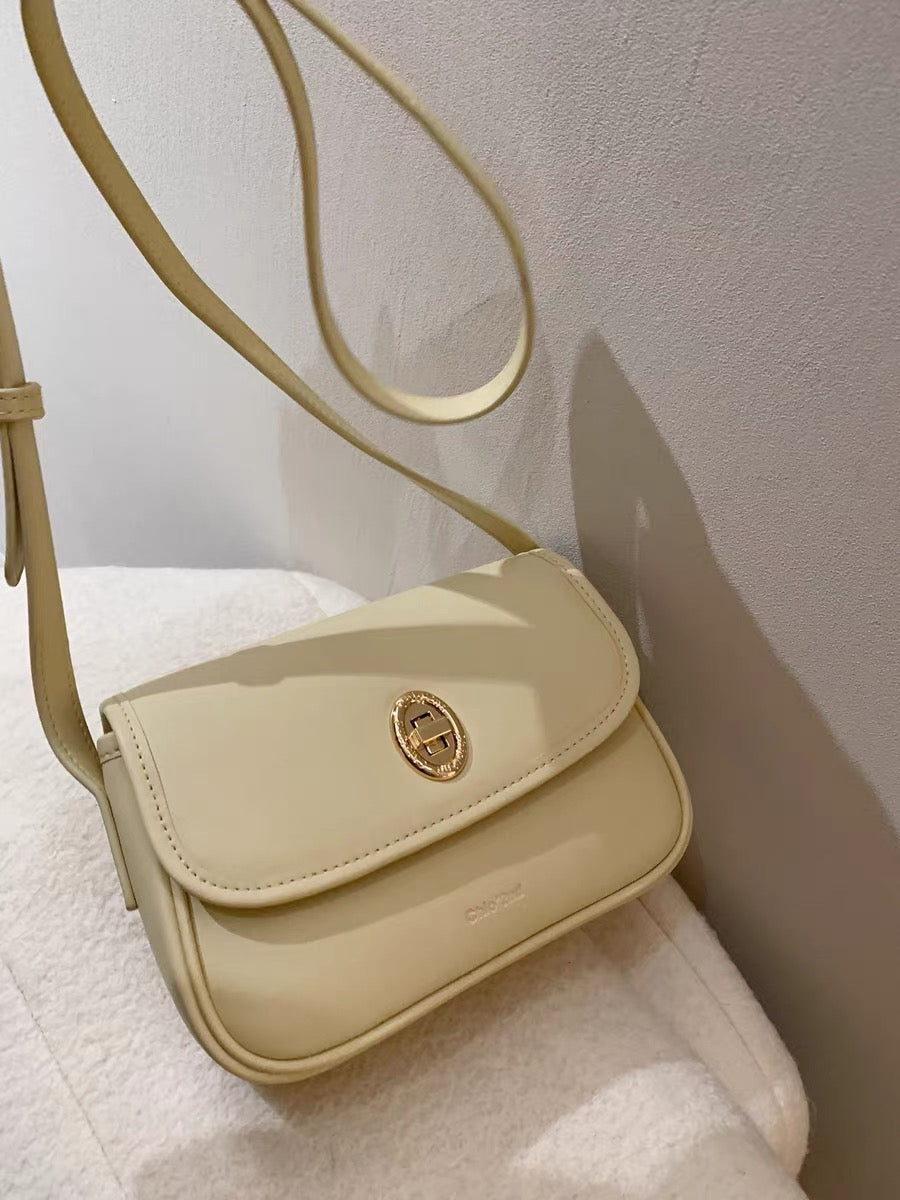 Echo Soft Crossbody bag