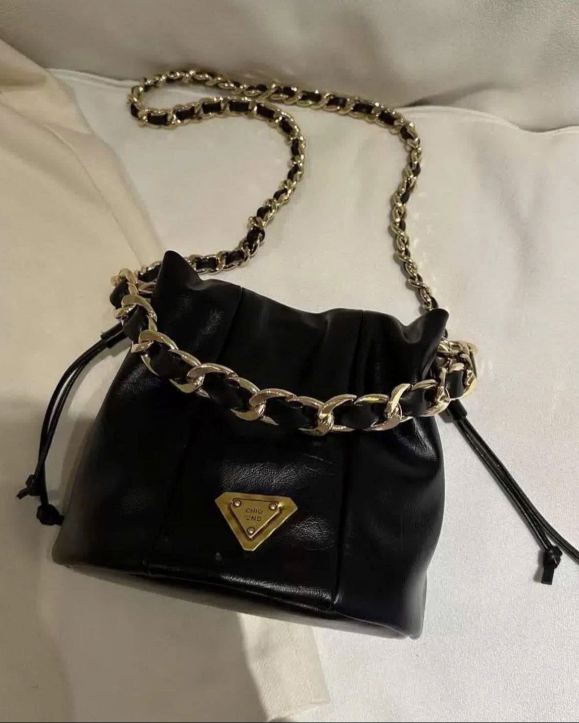 Ruby Lane Bucket Bag