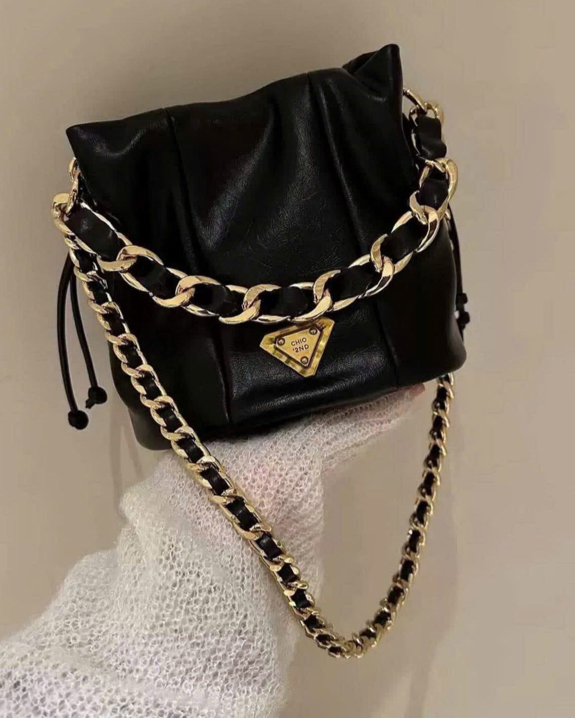 Ruby Lane Bucket Bag