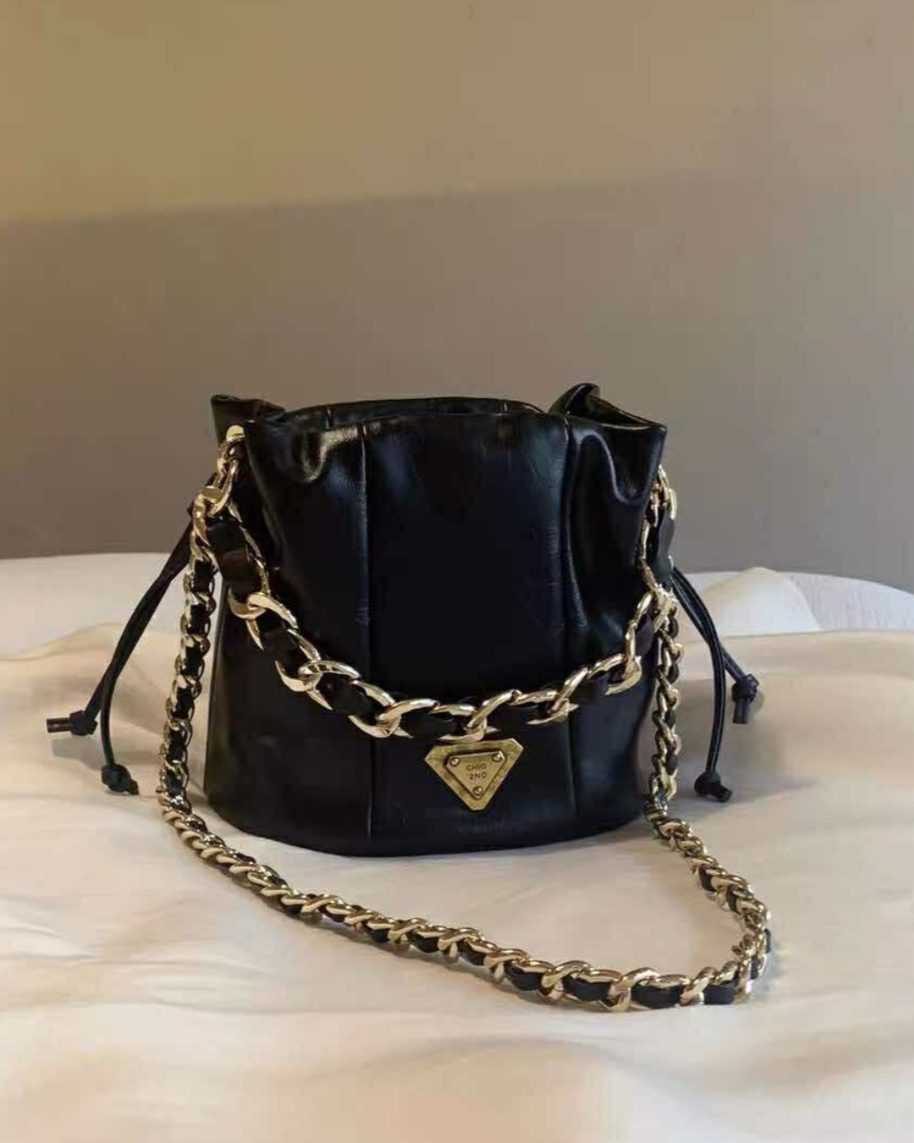 Ruby Lane Bucket Bag