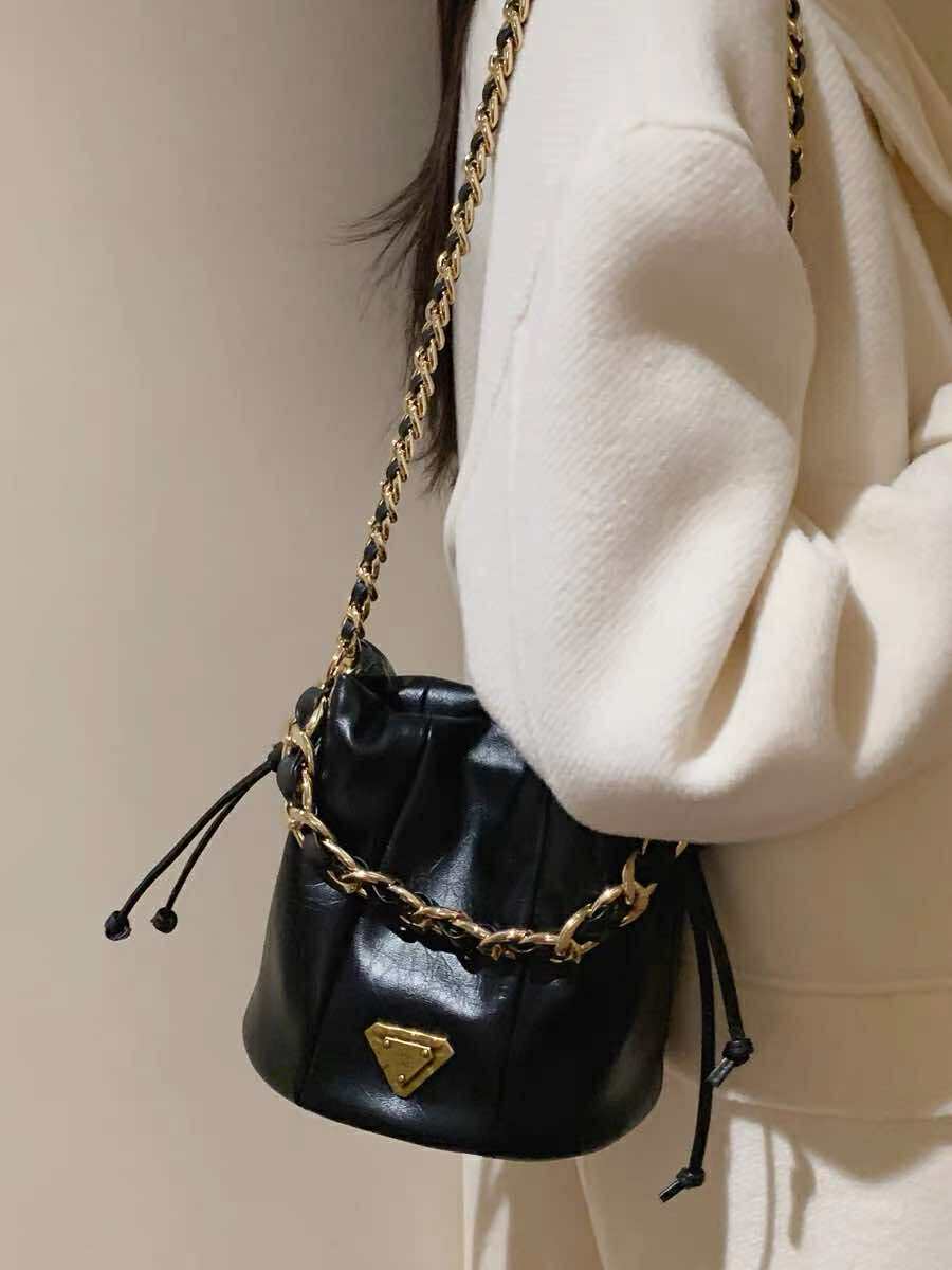Ruby Lane Bucket Bag