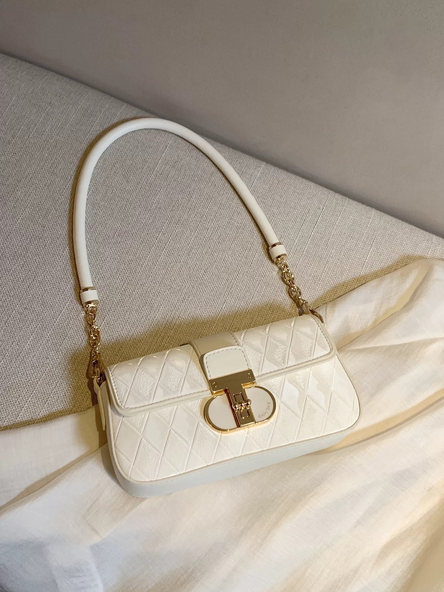 Honey Cream Shoulder Bag