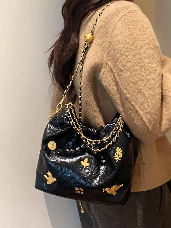 Ava Bold Bucket Bag