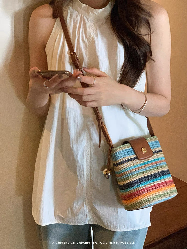 Twist Hue Crossbody Bag