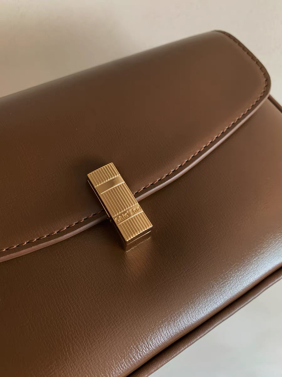 Nomad Note Shoulder Bag