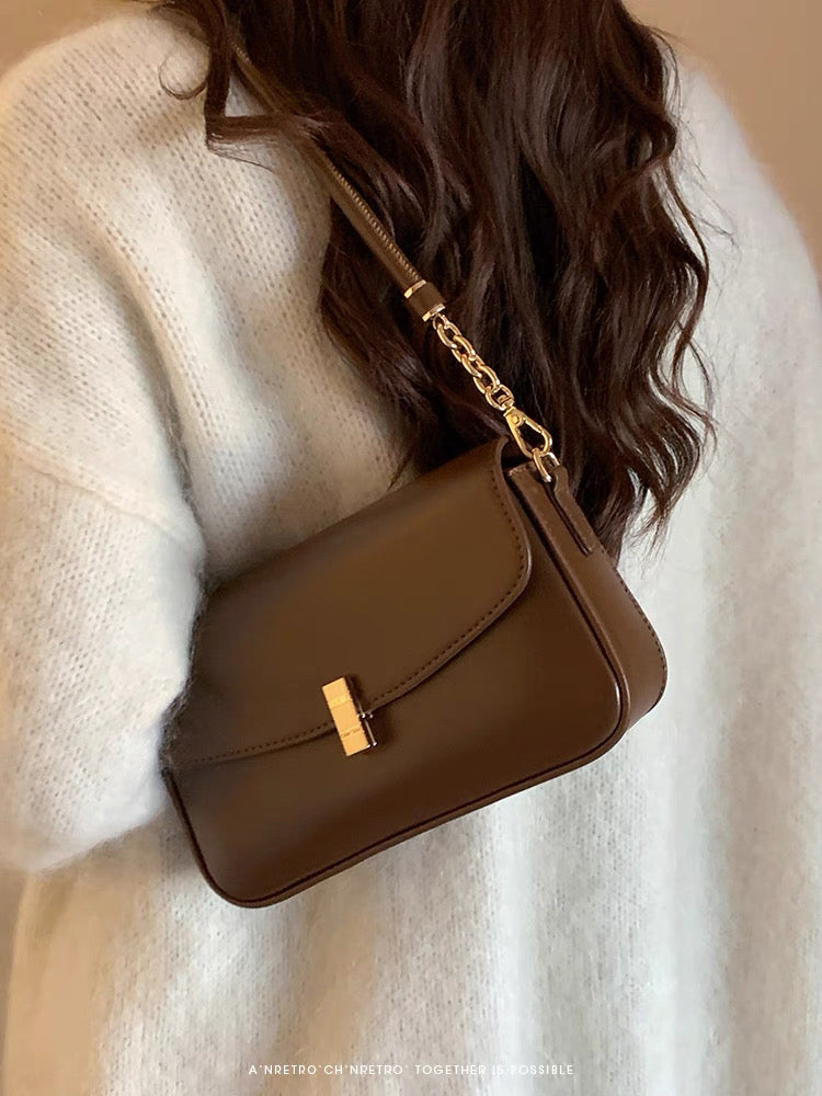 Nomad Note Shoulder Bag