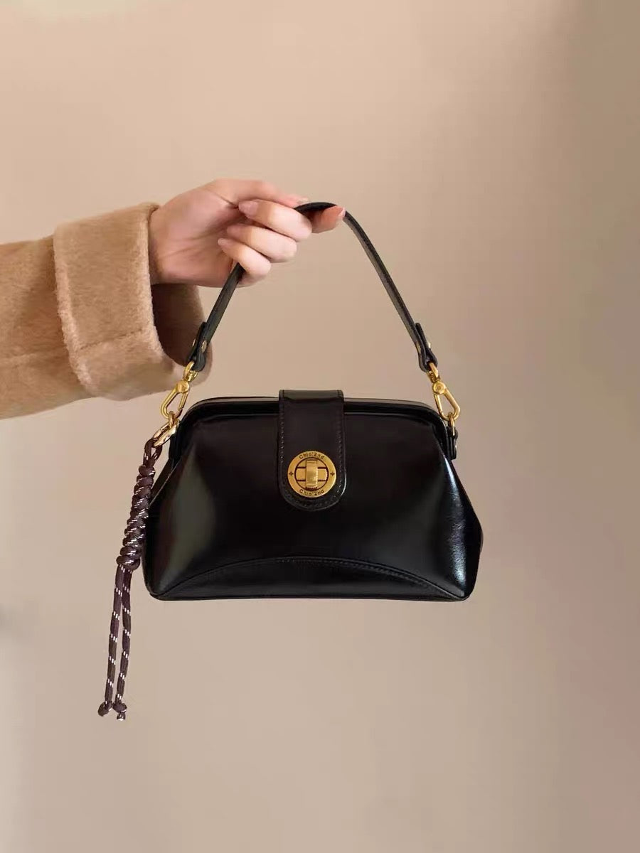Léa Rue Shoulder Bag