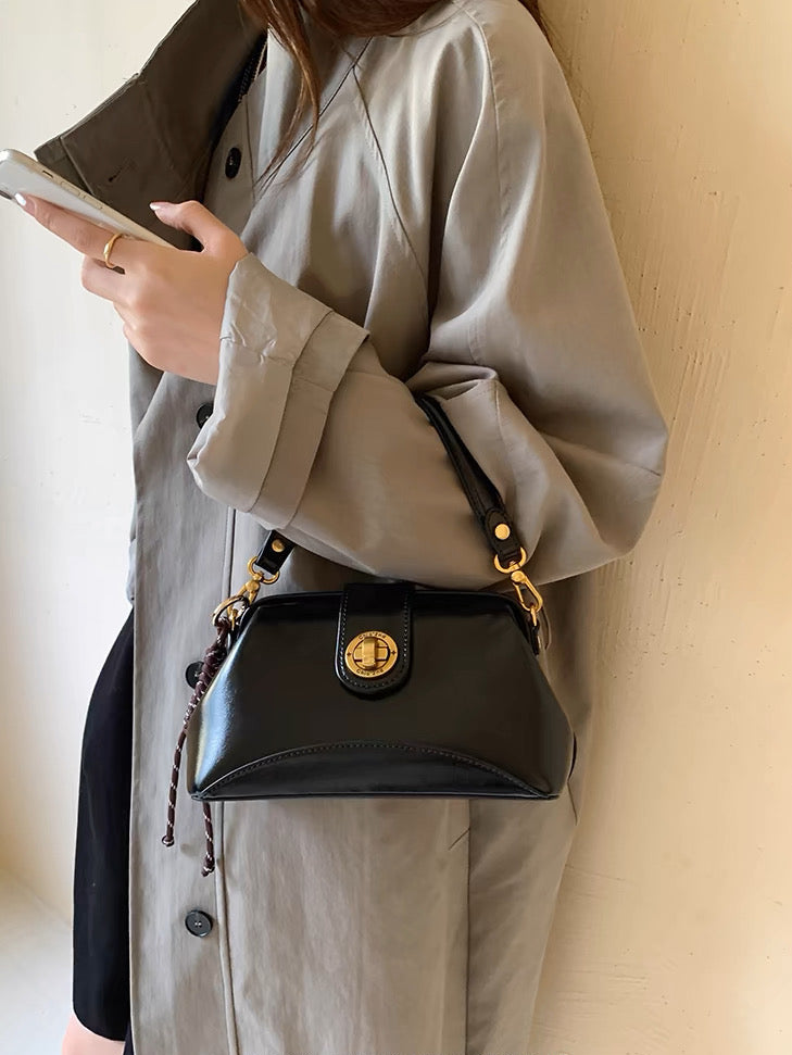 Léa Rue Shoulder Bag