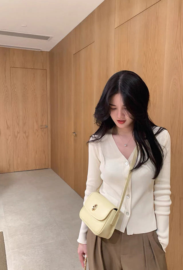 Echo Soft Crossbody bag