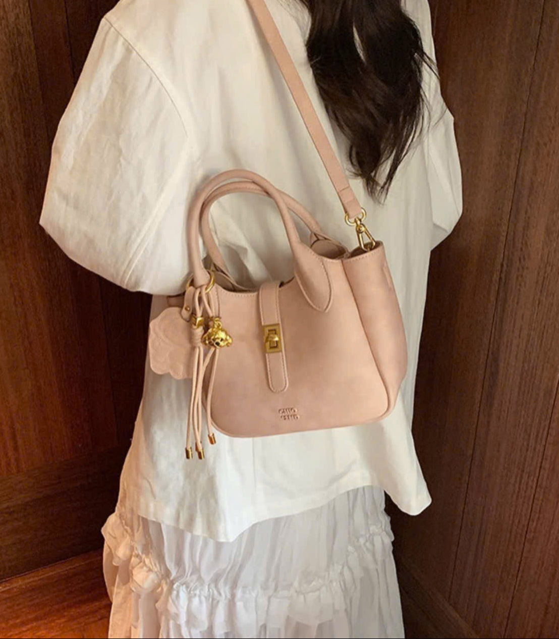 Lumi Dust Handle Bag