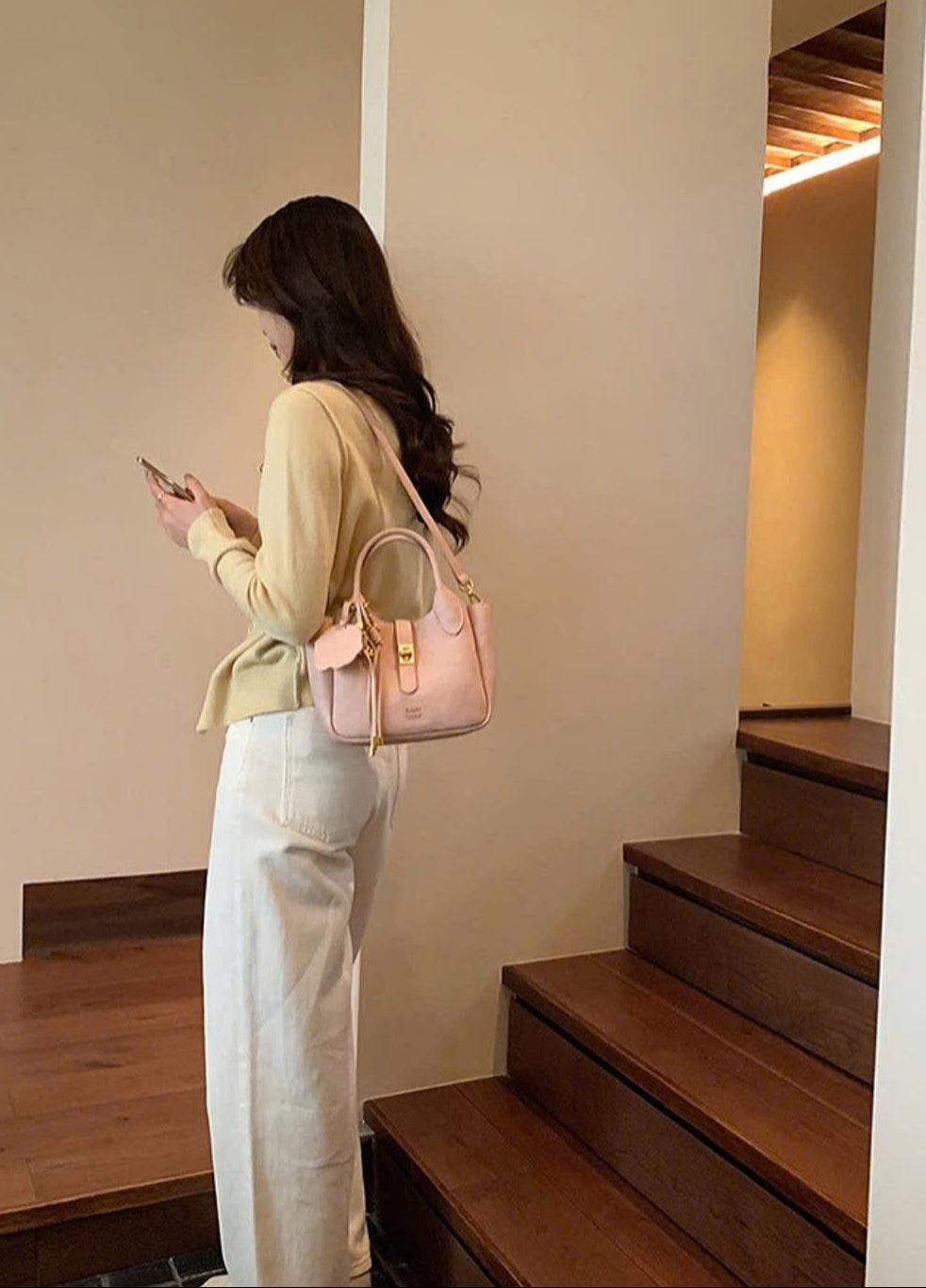 Lumi Dust Handle Bag
