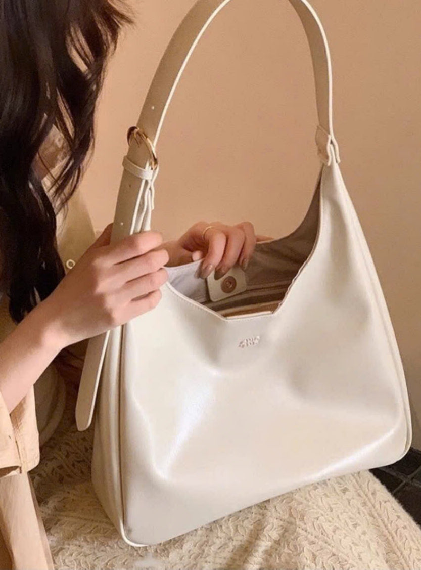 Mira Day Shoulder Bag