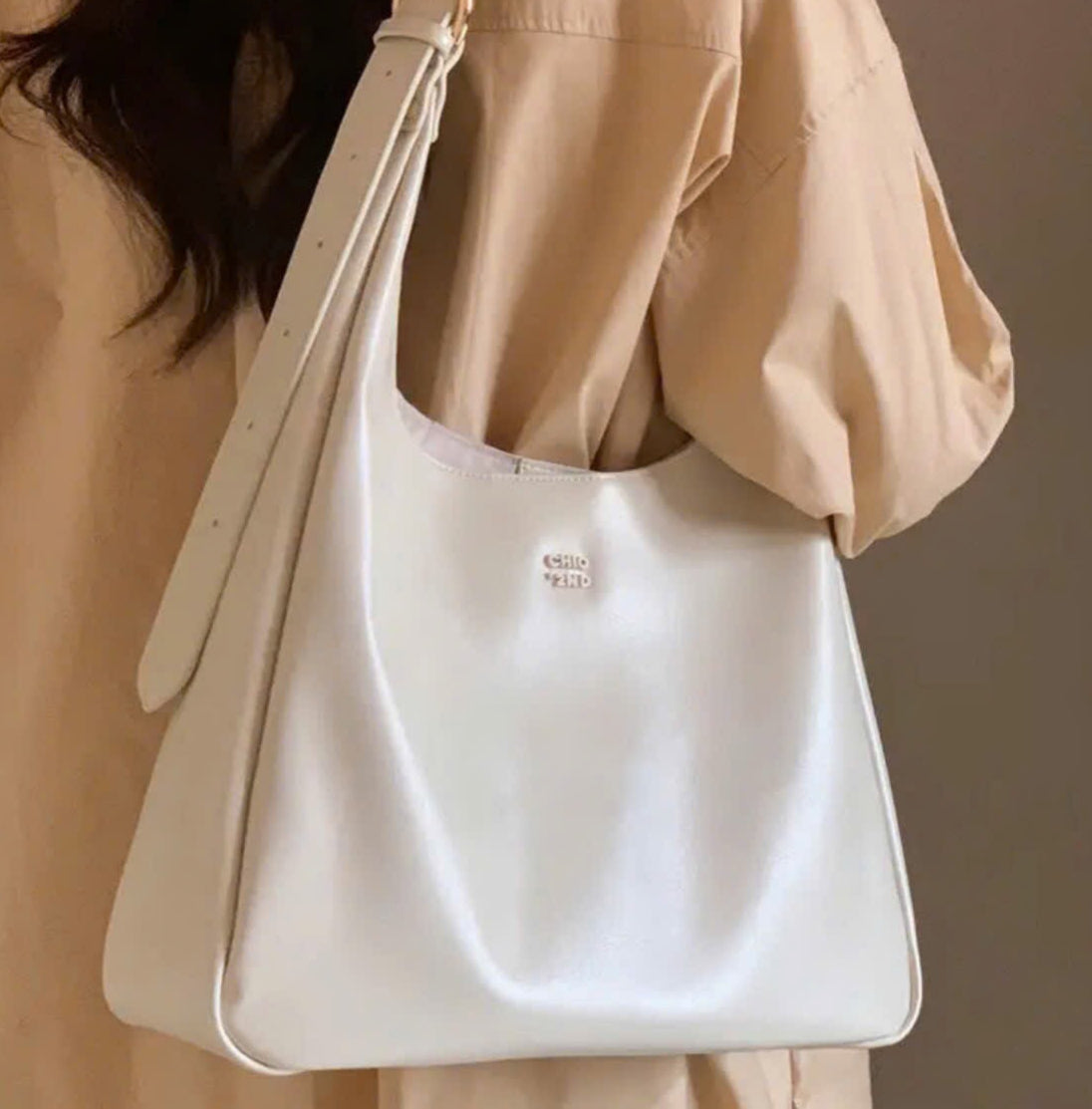 Mira Day Shoulder Bag