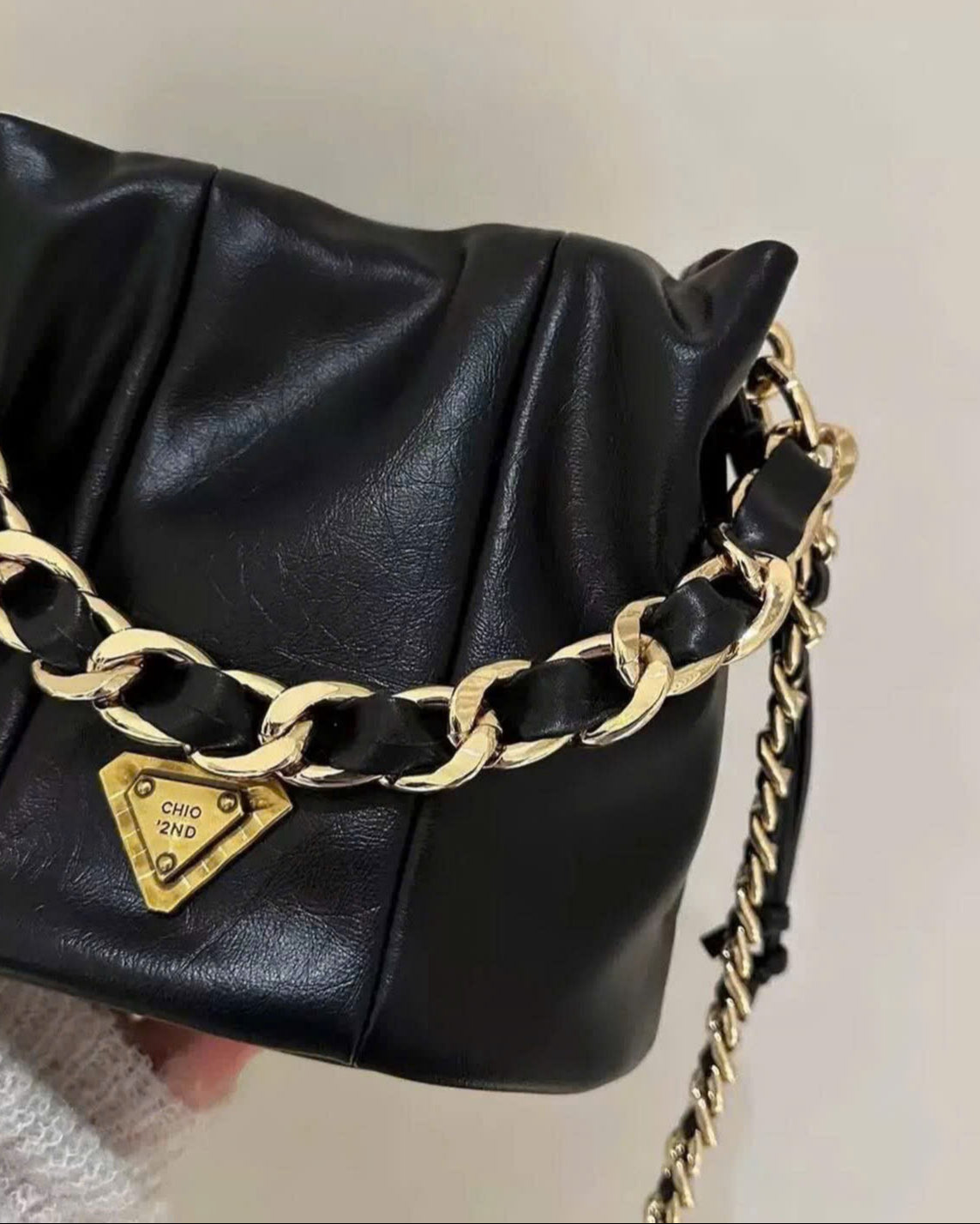 Ruby Lane Bucket Bag