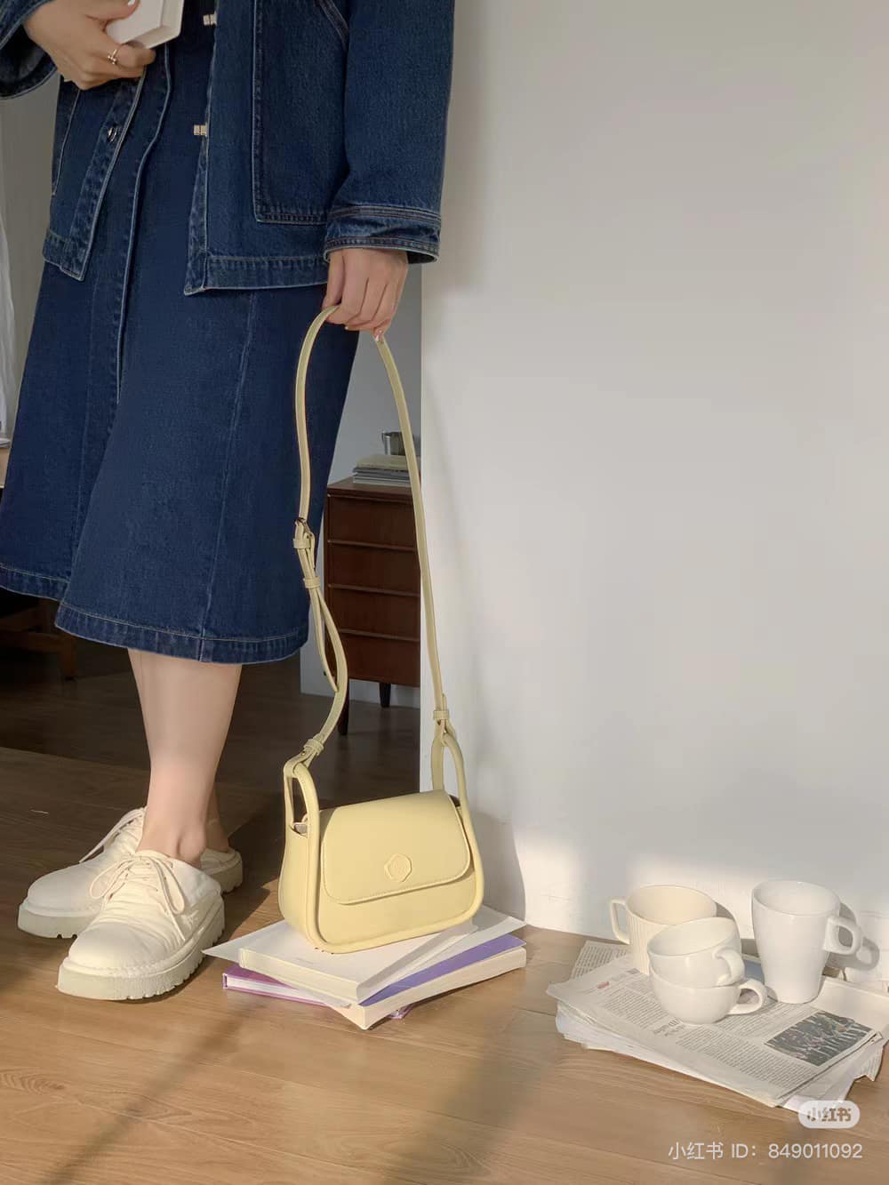 Spring Flow Crossbody Bag