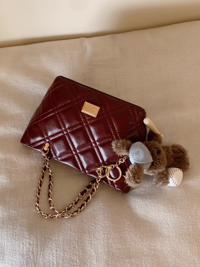 The Diamond Quilt Teddy Tote
