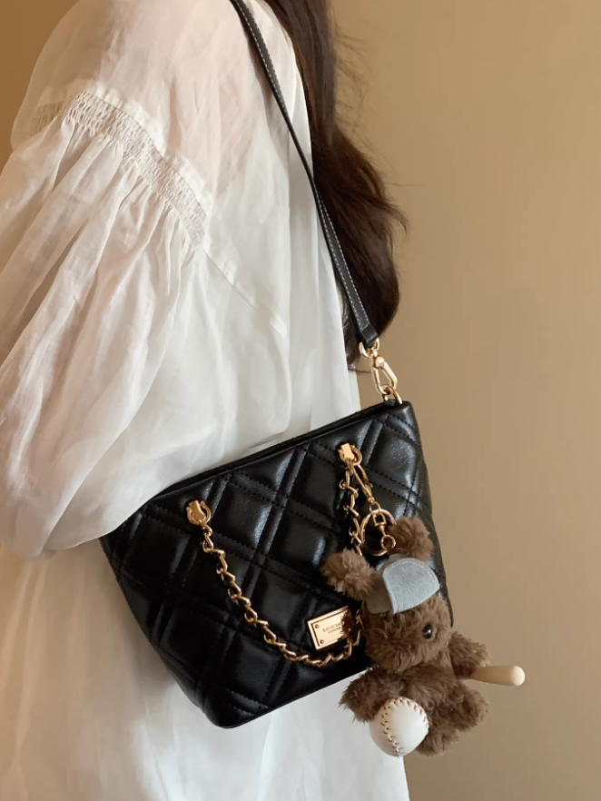 The Diamond Quilt Teddy Tote