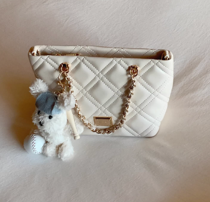 The Diamond Quilt Teddy Tote