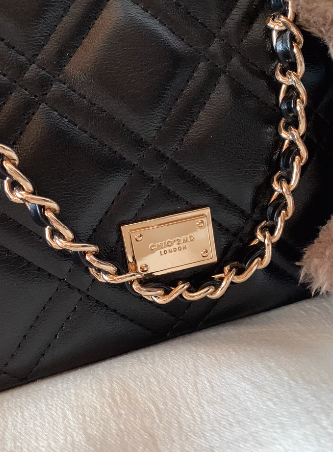 The Diamond Quilt Teddy Tote